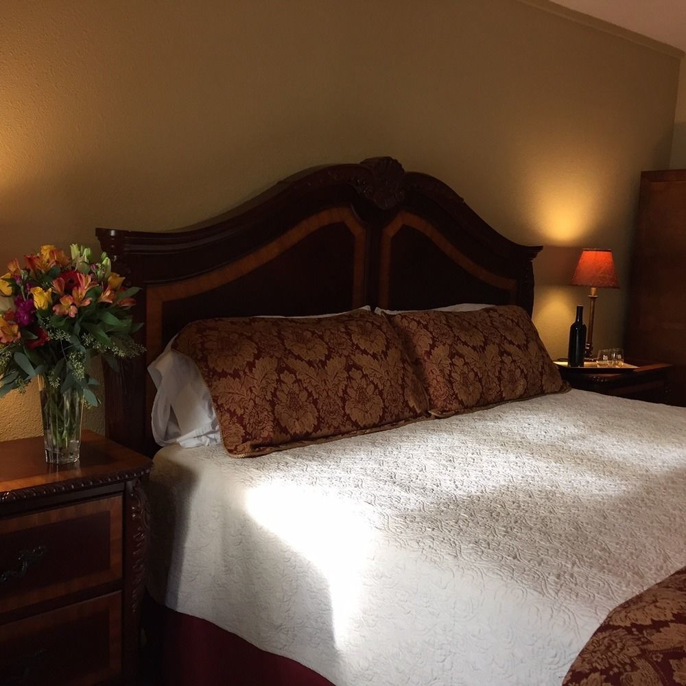 Square Inn Wimberley Esterno foto