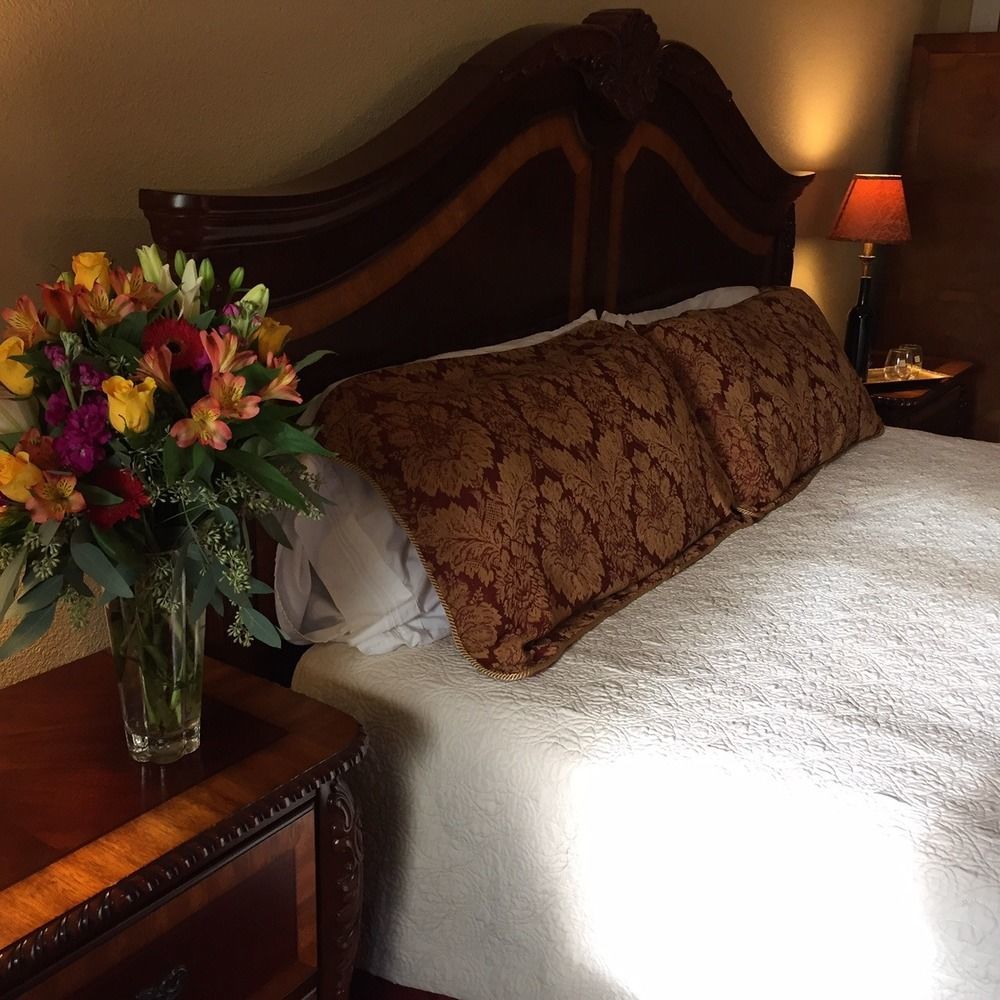 Square Inn Wimberley Esterno foto
