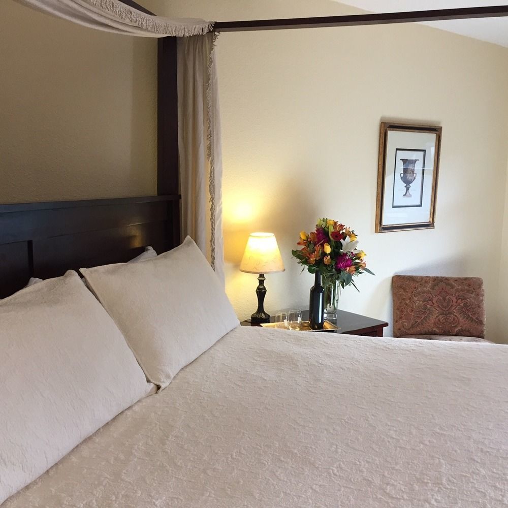 Square Inn Wimberley Esterno foto